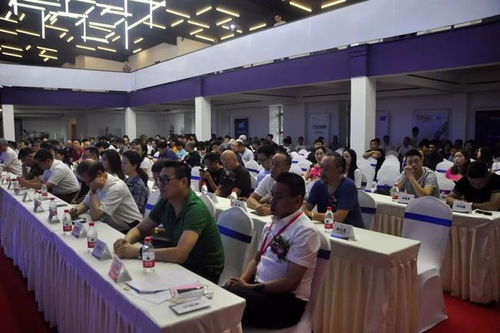 艺术启航，全球互联——新浪雕塑2018全国高校毕业生优秀作品展暨首届工艺品全球购盛典在上海开幕